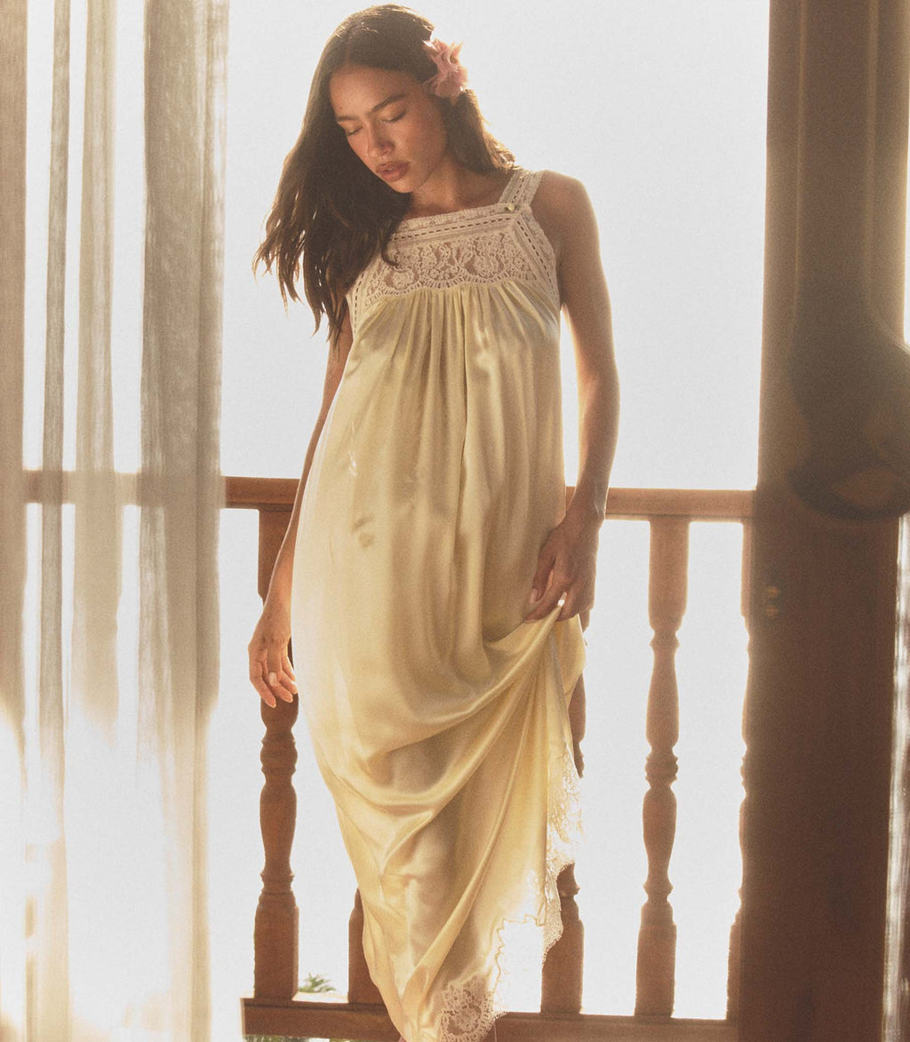 LUCIANE DRESS -- VANILLA